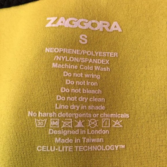 Zaggora Activewear Top and Shorts Womens S Used Black 2 Piece - Picture 9 of 16